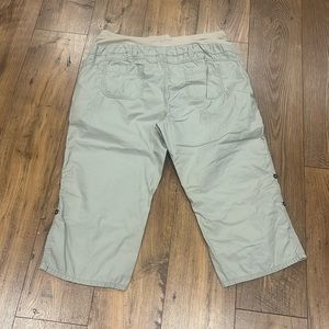 Maternity capris XL